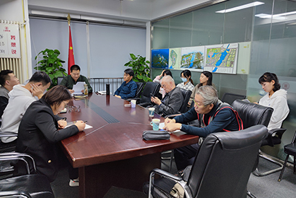 我院召开“九鼎智库”战略发展大会并邀请李明德教授与王富德教授莅临我院进行培训授课