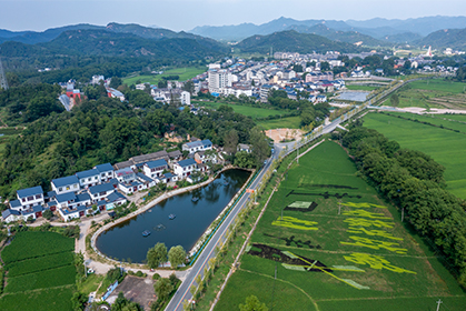 何家冲景区1.jpg